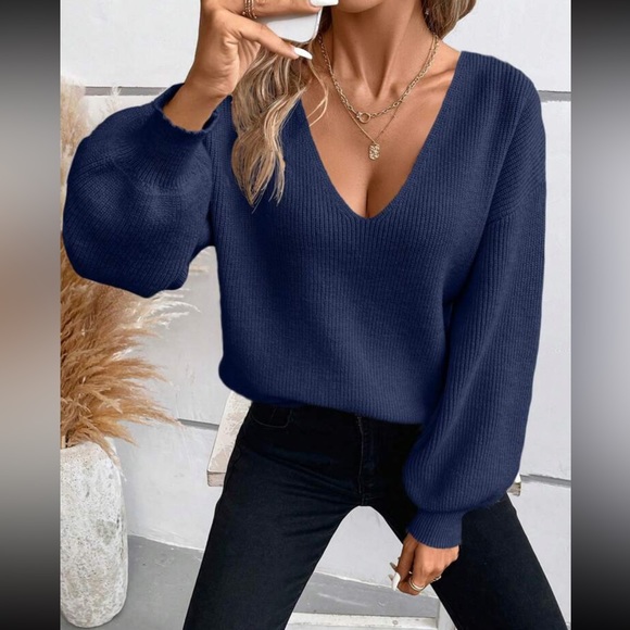 Cozy tie back V neck sweater top - Picture 14 of 16